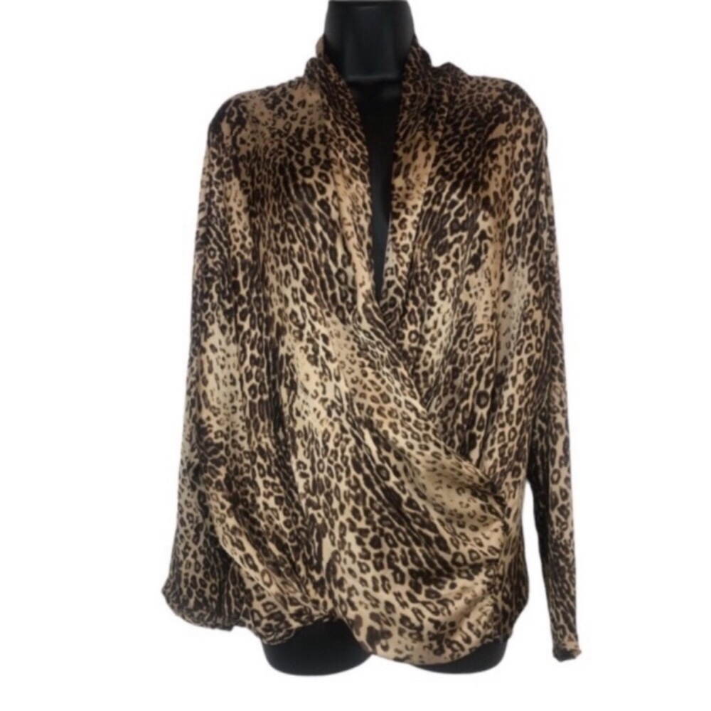 Essentials by Milano Women’s Sz Large Animal Print Faux Wrap Blouse Long Sleeves